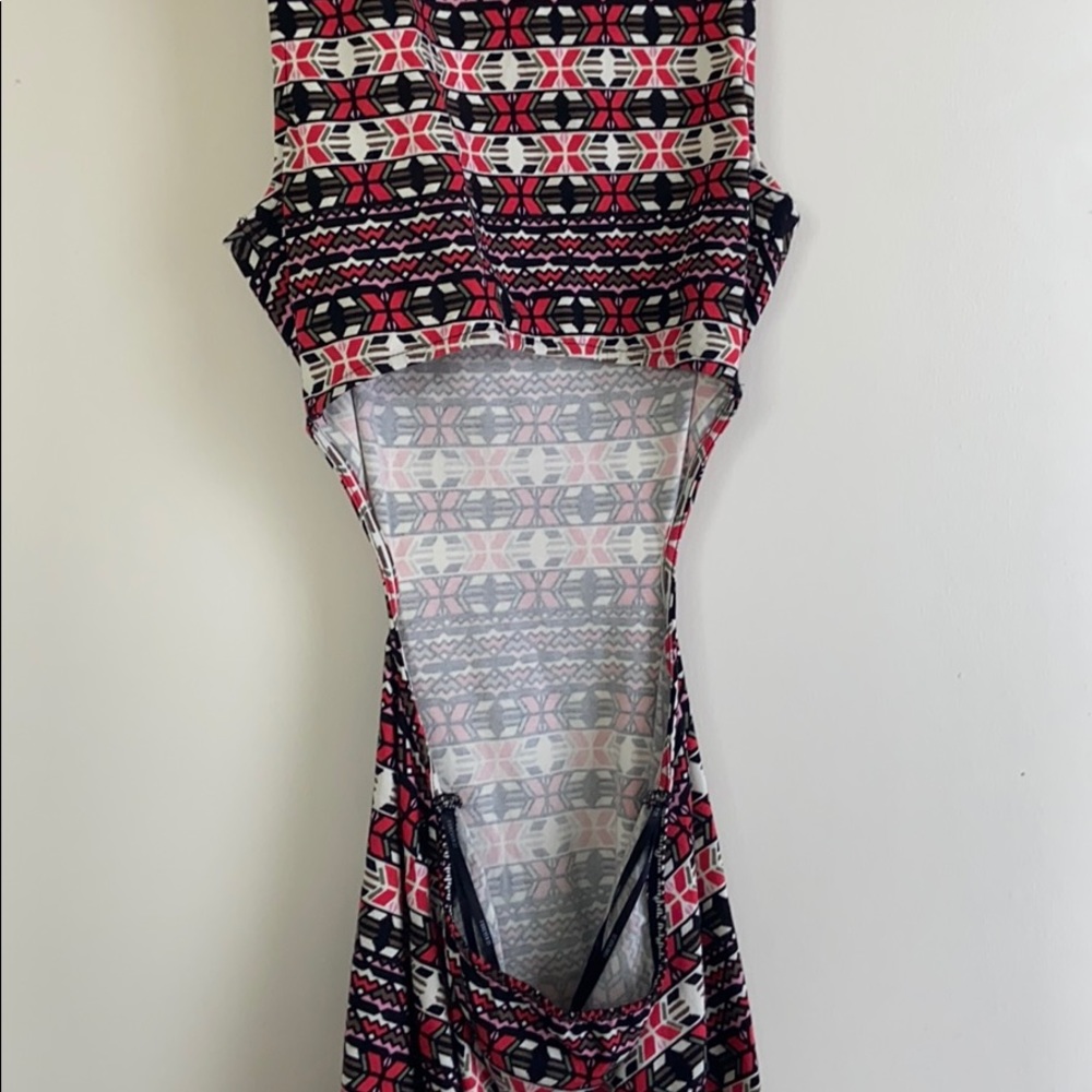 Patterned Dress - Picture 3 of 4